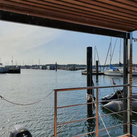 Mermaid-hausboote
